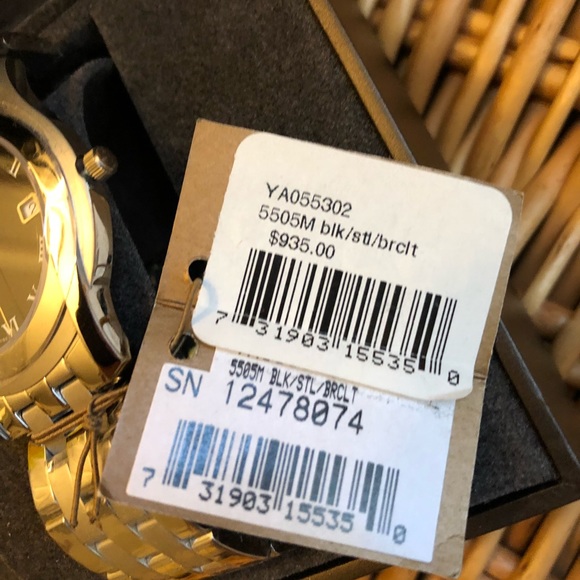 HP Gucci Unisex Stainless Steel Swiss Quartz Watch - Picture 3 of 8